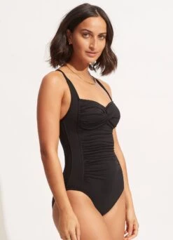 Seafolly Collective Twist Halter One Piece - Black 8 Seafolly Collective Twist Halter One Piece - Black -Seafolly Sales Store 10373 942 Black 3